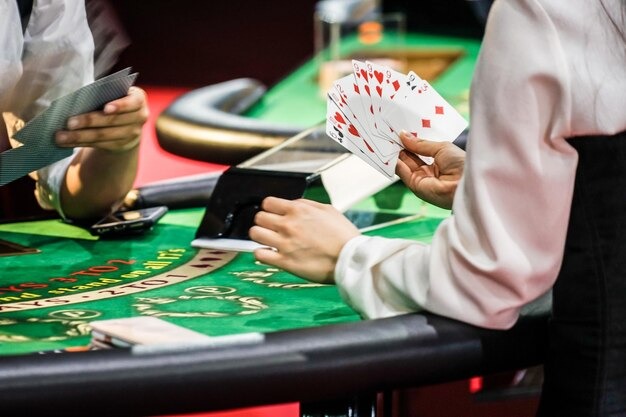 magnum188 iOS Web interface showing live casino tables and slot games menu